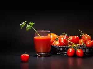 Подробнее о статье 115 картинок на День томатного сока