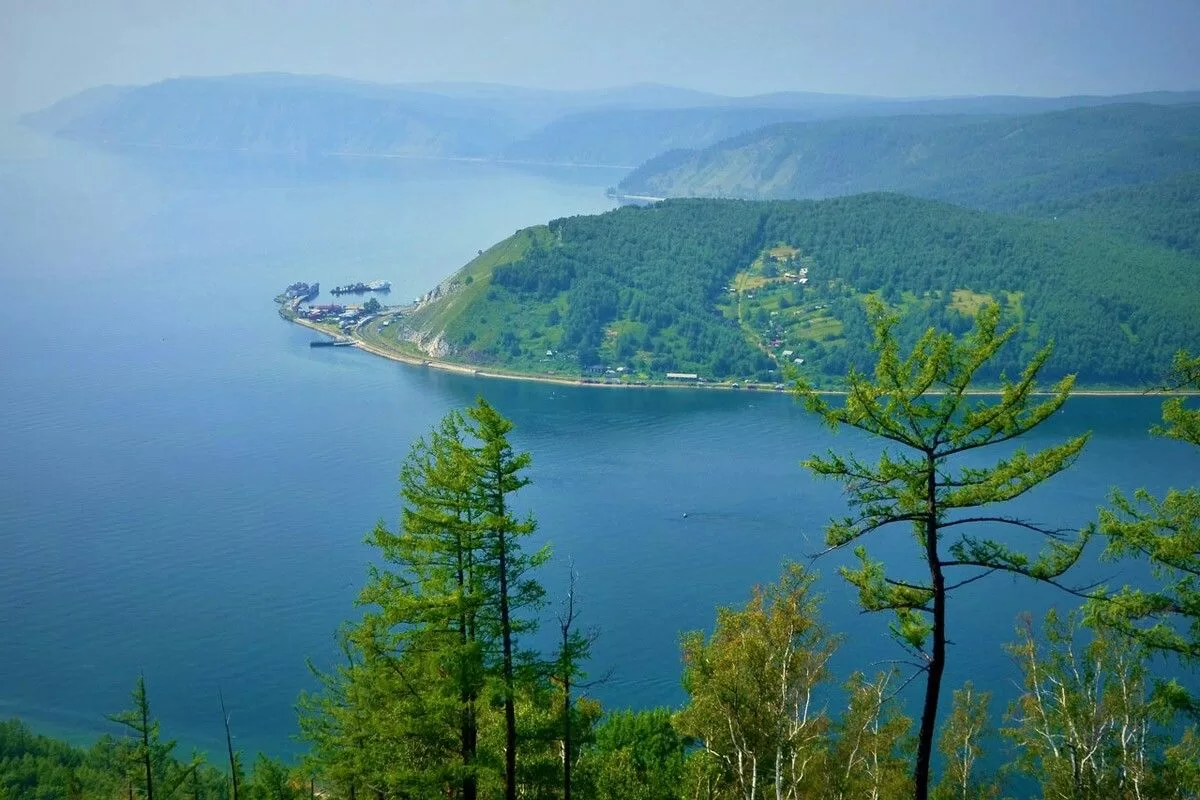 Восточно сибирское озеро. Озеро Байкал. Озеро Байкал Иркутская область. Озеро Байкал, Восточная Сибирь. Озеро Байкал фото.
